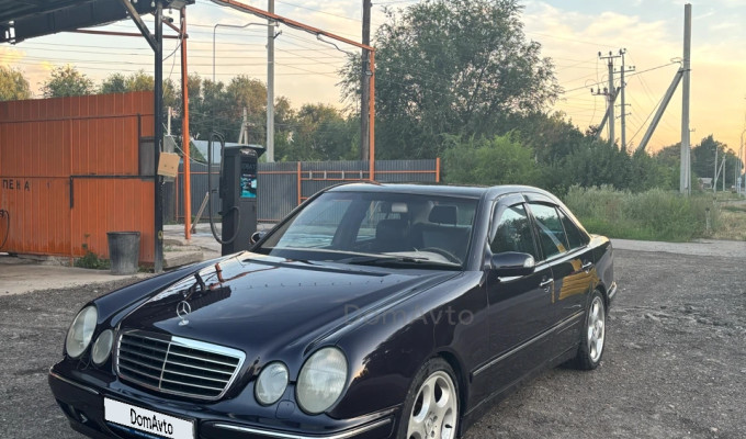 Mercedes-Benz E-Класс 1999 года