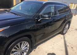 Toyota Highlander 2023 года