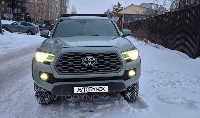 Toyota Tacoma 2023 года