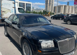 Chrysler 300C 2005 года