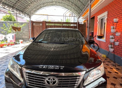 Toyota Camry 2012 года