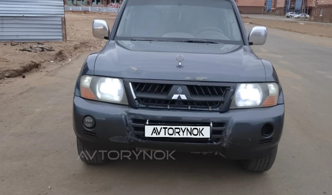 Mitsubishi Pajero 2004 года