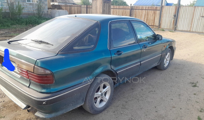 Mitsubishi Galant 1992 года
