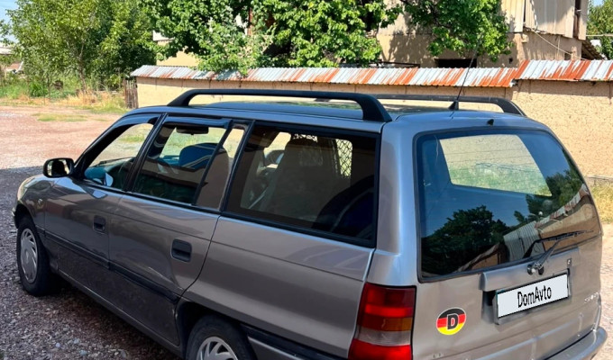 Opel Astra 1995 года