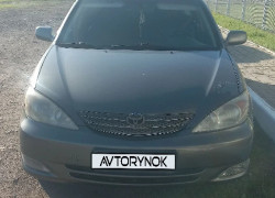 Toyota Camry 2001 года