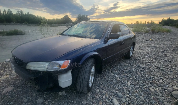 Toyota Camry 1998 года