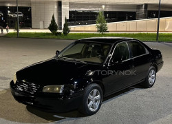 Toyota Camry 2000 года