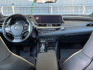 Lexus ES 2019 года