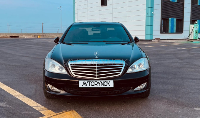 Mercedes-Benz S-Класс 2007 года