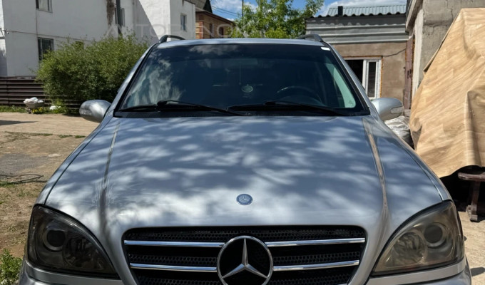 Mercedes-Benz ML-Класс 2003 года