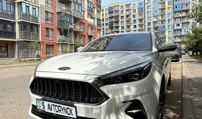 JAC J7 2023 года