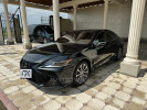 Lexus ES 2019 года