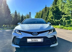Toyota Camry 2021 года