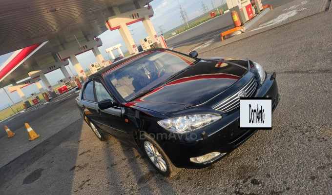 Toyota Camry 2003 года