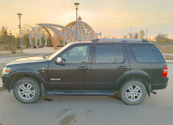 Ford Explorer 2008 года