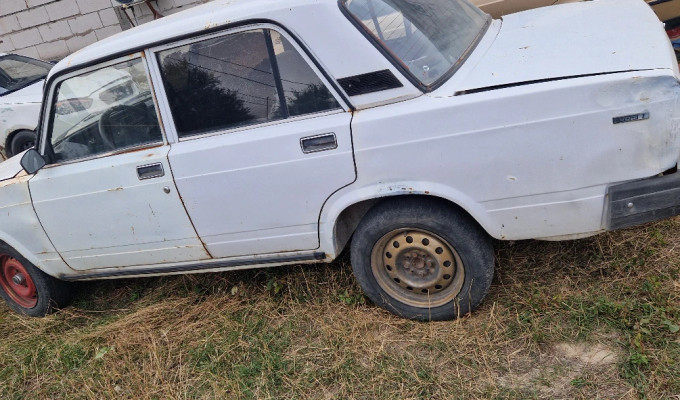ВАЗ (Lada) 2107 2005 года