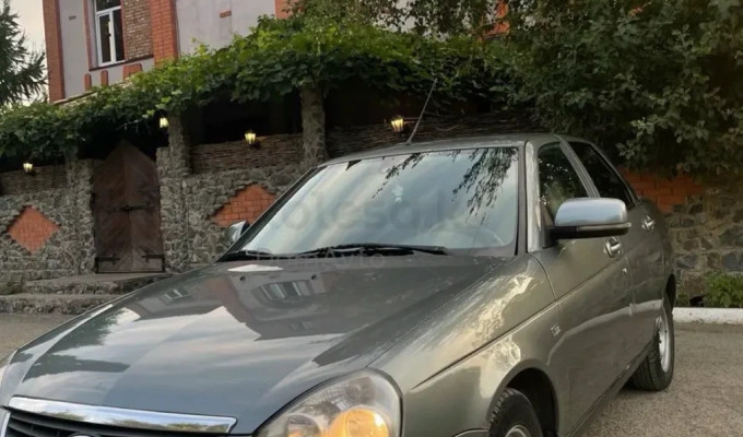 ВАЗ (Lada) Priora 2012 года