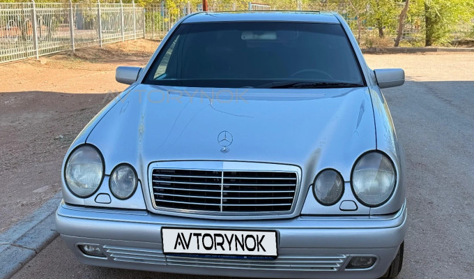 Mercedes-Benz E-Класс 1997 года