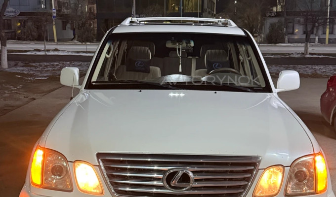 Lexus LX 2005 года