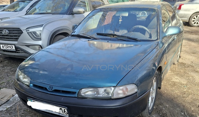 Mazda 626 1993 года