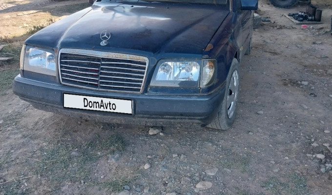 Mercedes-Benz E-Класс 1988 года