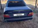 Mercedes-Benz E-Класс 1988 года