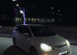 Toyota Ipsum 2005 года