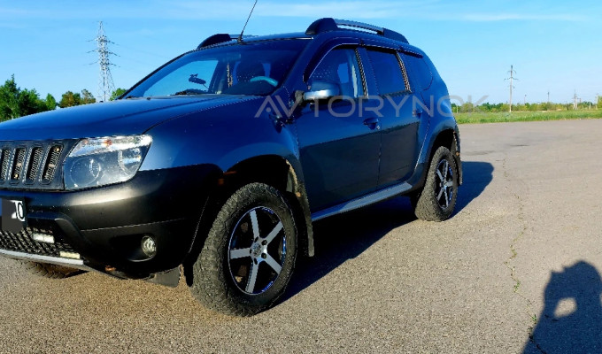 Renault Duster 2012 года