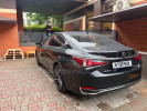 Lexus ES 2022 года