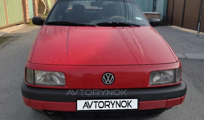 Volkswagen Passat 1993 года