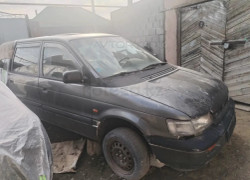 Mitsubishi Space Wagon 1992 года