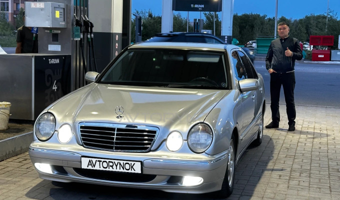 Mercedes-Benz E-Класс 1999 года