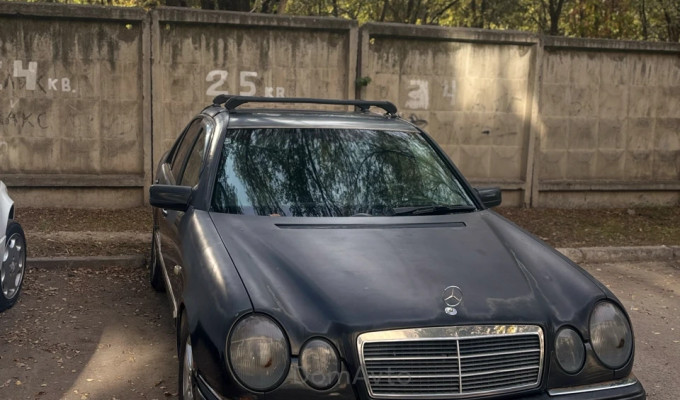 Mercedes-Benz E-Класс 1996 года