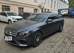 Mercedes-Benz E-Класс 2017 года