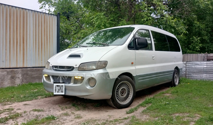Hyundai Starex 2002 года