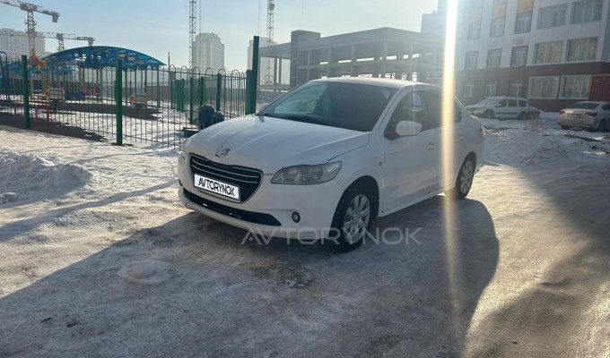 Peugeot 301 2013 года