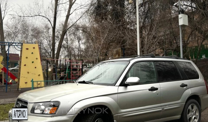 Subaru Forester 2003 года