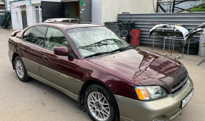 Subaru Outback 2001 года