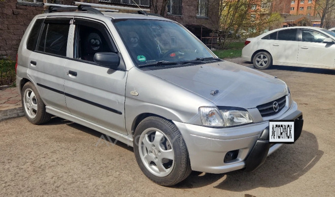 Mazda Demio 2002 года