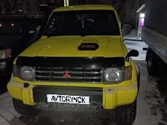 Mitsubishi Pajero 1993 года