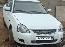 ВАЗ (Lada) Priora 2013 года