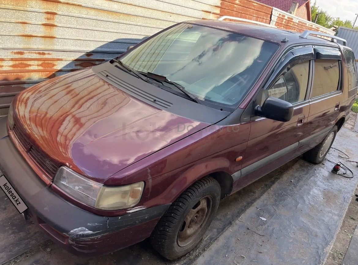 Mitsubishi Space Wagon, 1992