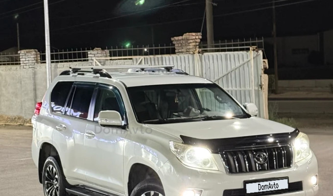Toyota Land Cruiser Prado 2011 года