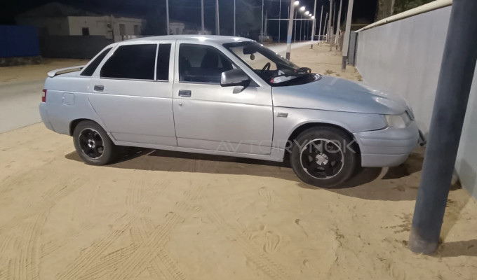 ВАЗ (Lada) 2110 2004 года