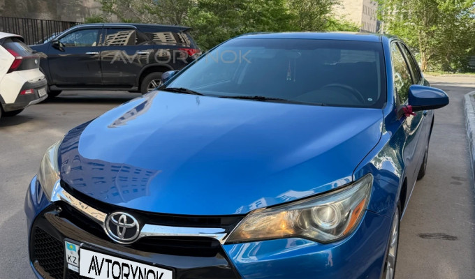 Toyota Camry 2015 года