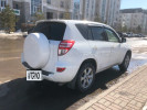 Toyota RAV4 2010 года