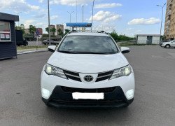 Toyota RAV4 2014 года
