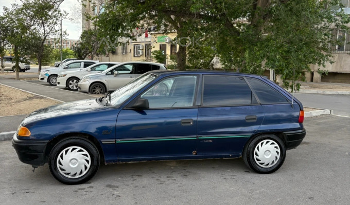Opel Astra 1994 года