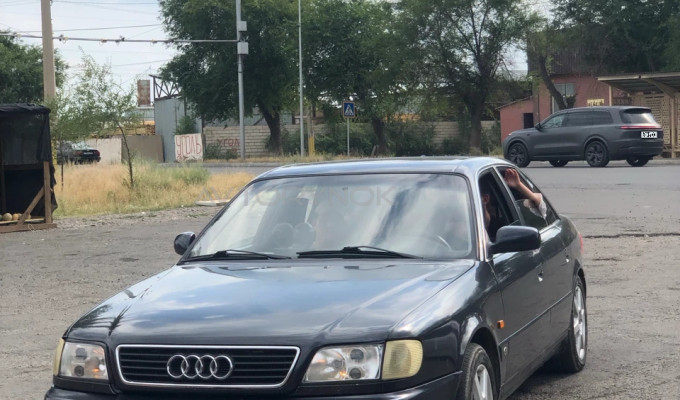 Audi A6 1995 года