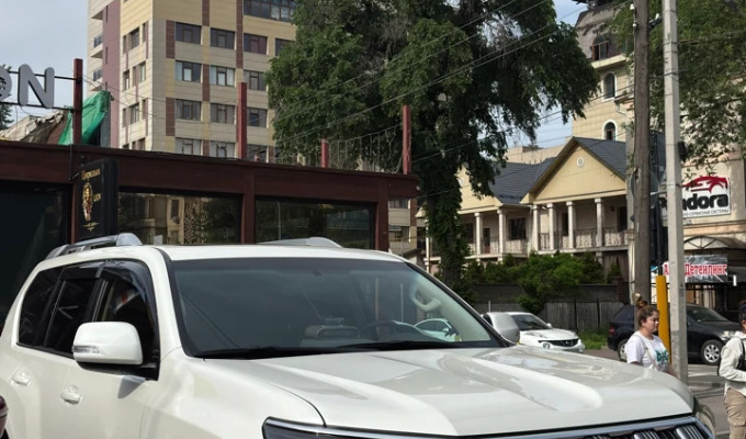 Toyota Land Cruiser Prado 2022 года
